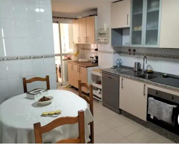 Torremolinos Alquilo Habitacion Con Bano Compartido Y Cocina Compartida Zewnętrze zdjęcie